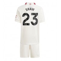 Dětský Fotbalový dres Manchester United Luke Shaw #23 2023-24 Třetí Krátký Rukáv (+ trenýrky)